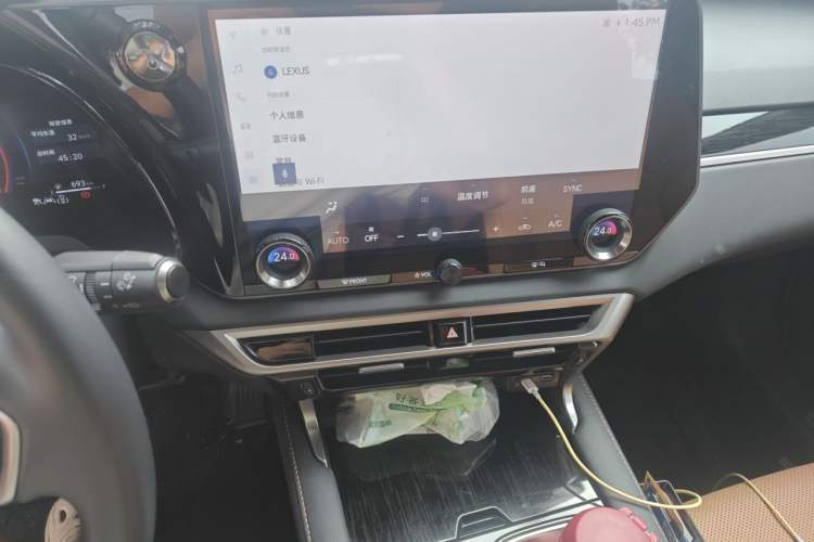 Used Lexus RX 2026 Model 350h Two-Wheel-Drive Joy Edition Audio And AC Panel