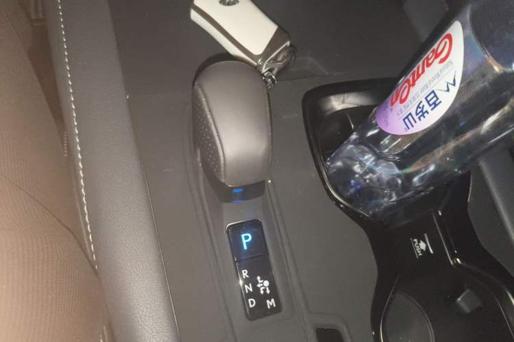 Used Lexus RX 2026 Model 500h Four-Wheel-Drive F SPORT Performance Gear Lever