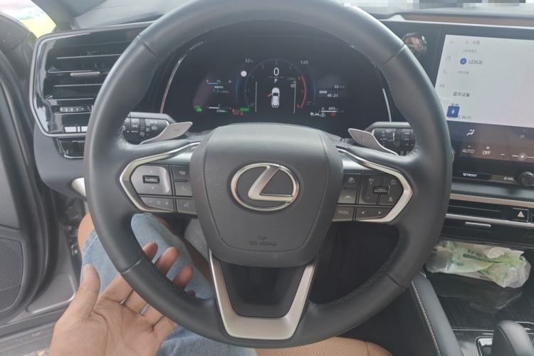 Used Lexus RX 2026 Model 350h Two-Wheel-Drive Joy Edition Steering Wheel