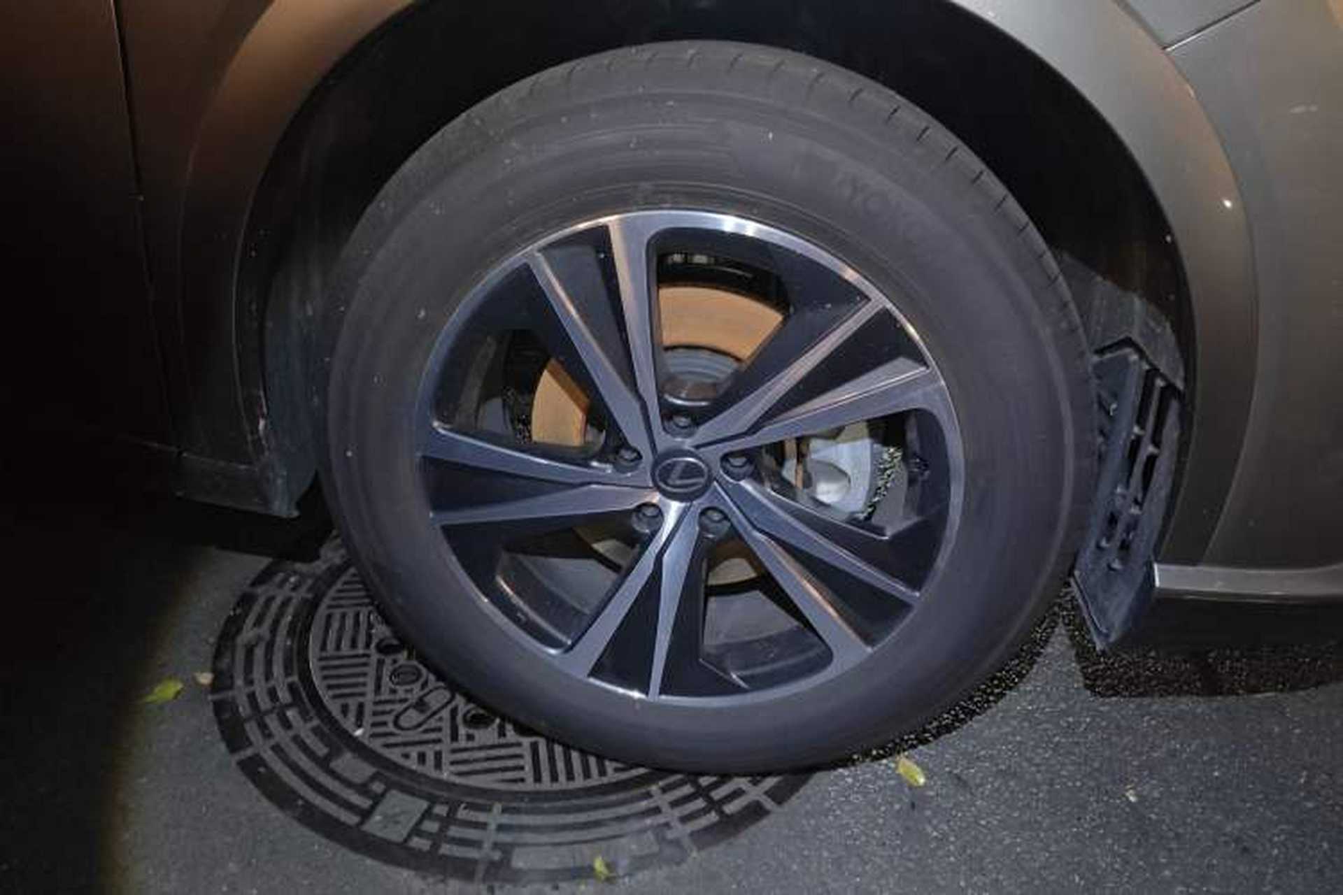 Used Lexus RX 2026 Model 350h Two-Wheel-Drive Joy Edition Right Front Wheel Hub