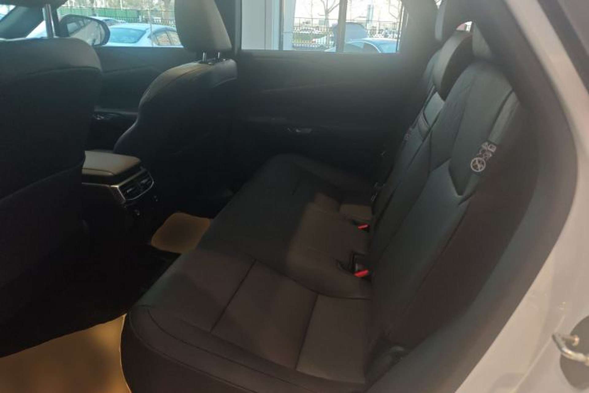 Used Lexus RX 2026 Model 350h Four-Wheel-Drive Chunxiang Edition Left Rear Seat