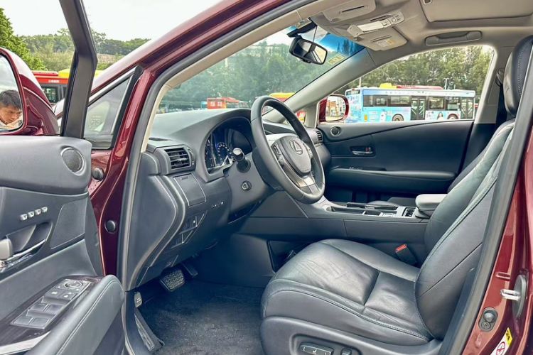 Used Lexus RX Classic 2014 270 Special Limited Edition Interior 9