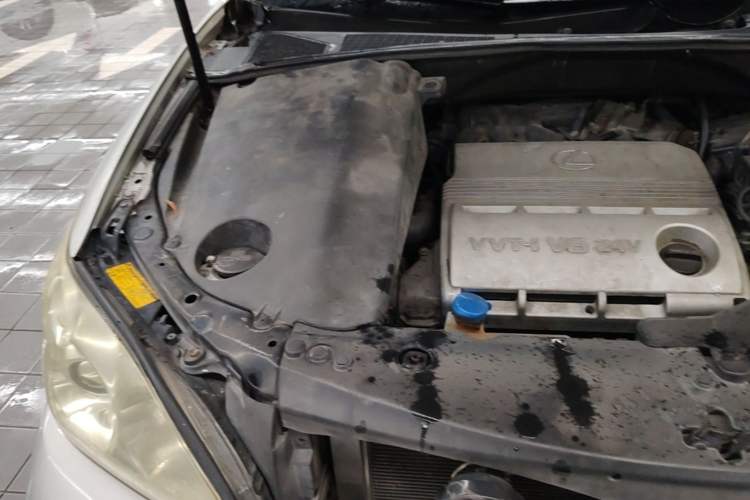 Used Lexus RX Classic 2004 300 Engine Bay Right