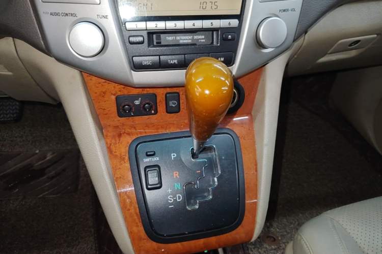 Used Lexus RX Classic 2004 300 Gear Lever
