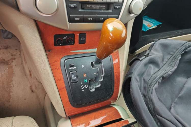 Used Lexus RX Classic 2004 300 Gear Lever
