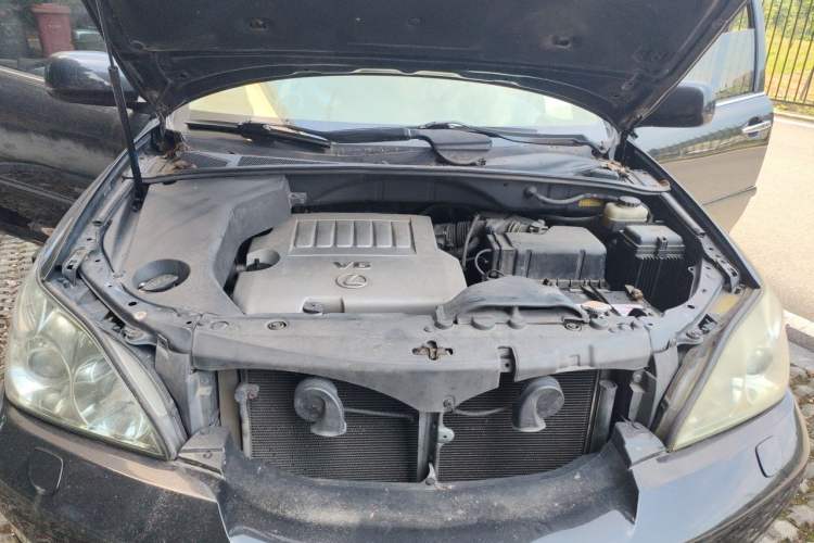 Used Lexus RX Classic 2006 350 Engine Bay