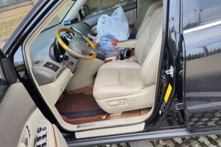 Used Lexus RX Classic 2006 350 Left Front Seat