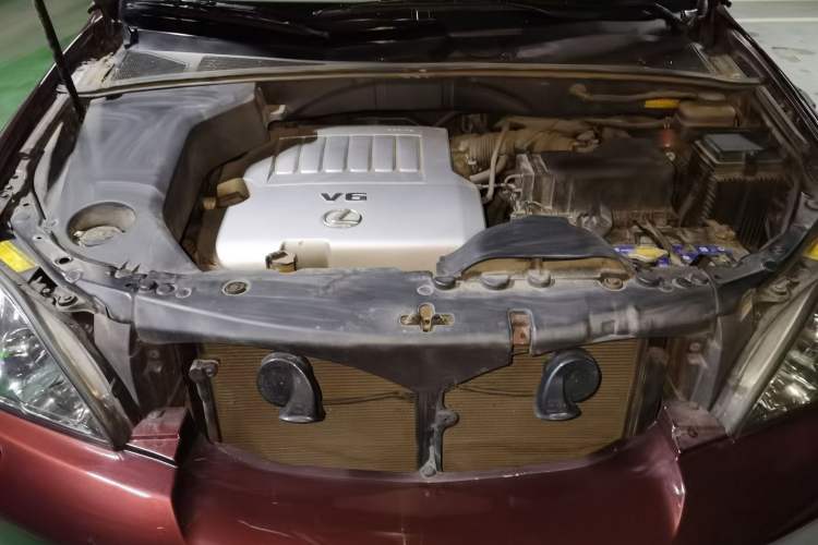 Used Lexus RX Classic 2006 350 Engine Bay