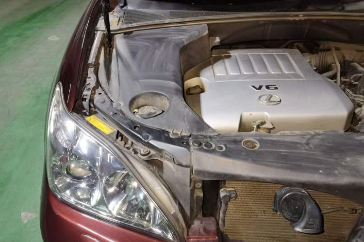 Used Lexus RX Classic 2006 350 Engine Bay Right