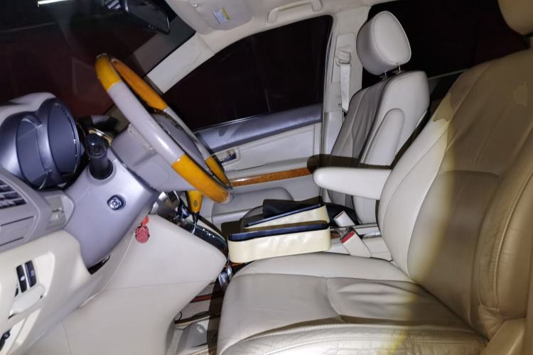 Used Lexus RX Classic 2006 350 Left Front Seat