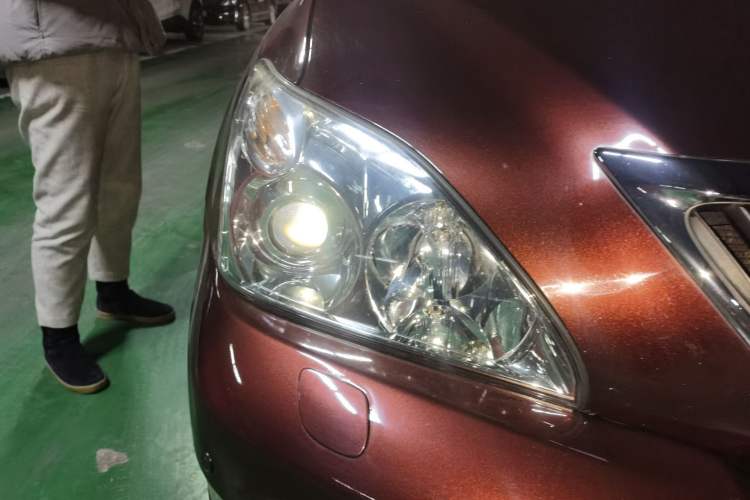 Used Lexus RX Classic 2006 350 Right Front Headlight