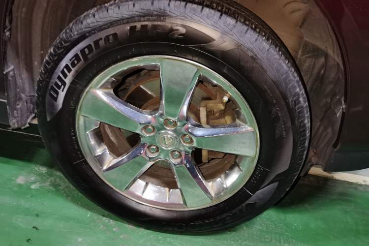 Used Lexus RX Classic 2006 350 Right Front Wheel Hub