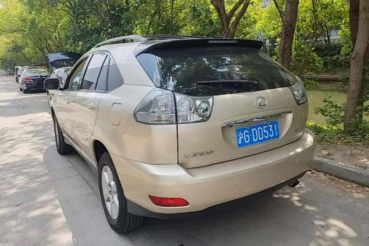 Used Lexus RX Classic 2006 350 Rear Left 45 Deg