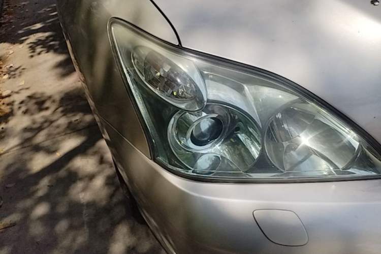 Used Lexus RX Classic 2006 350 Right Front Headlight