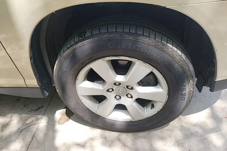Used Lexus RX Classic 2006 350 Right Front Wheel Hub