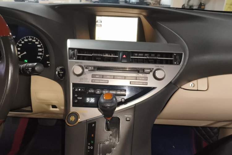 Used Lexus RX Classic 2009 450h Audio And AC Panel