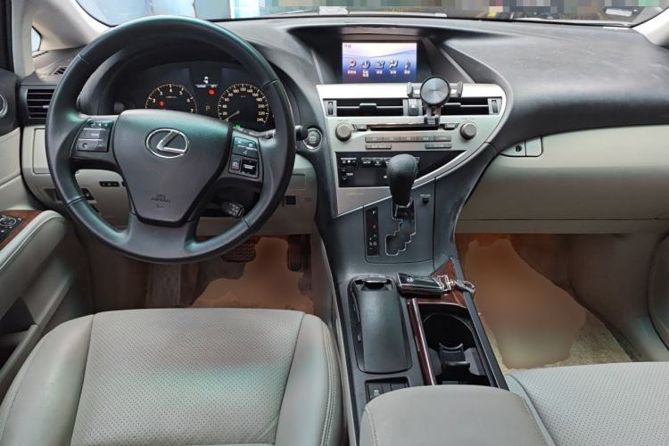 Used Lexus RX Classic 2009 350 Luxury Edition Center Console