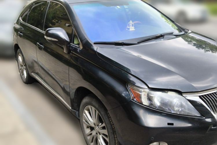 Used Lexus RX Classic 2009 450h Front Right 45 Deg