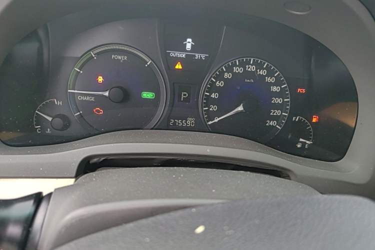 Used Lexus RX Classic 2009 450h Odometer Close Up