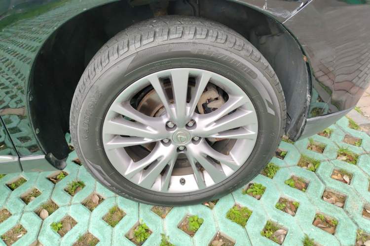 Used Lexus RX Classic 2009 450h Right Front Wheel Hub