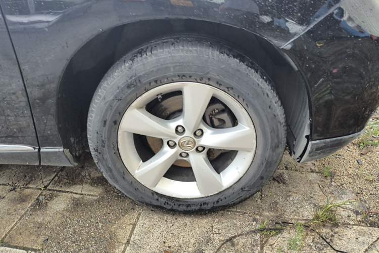 Used Lexus RX Classic 2009 350 Luxury Edition Right Front Wheel Hub