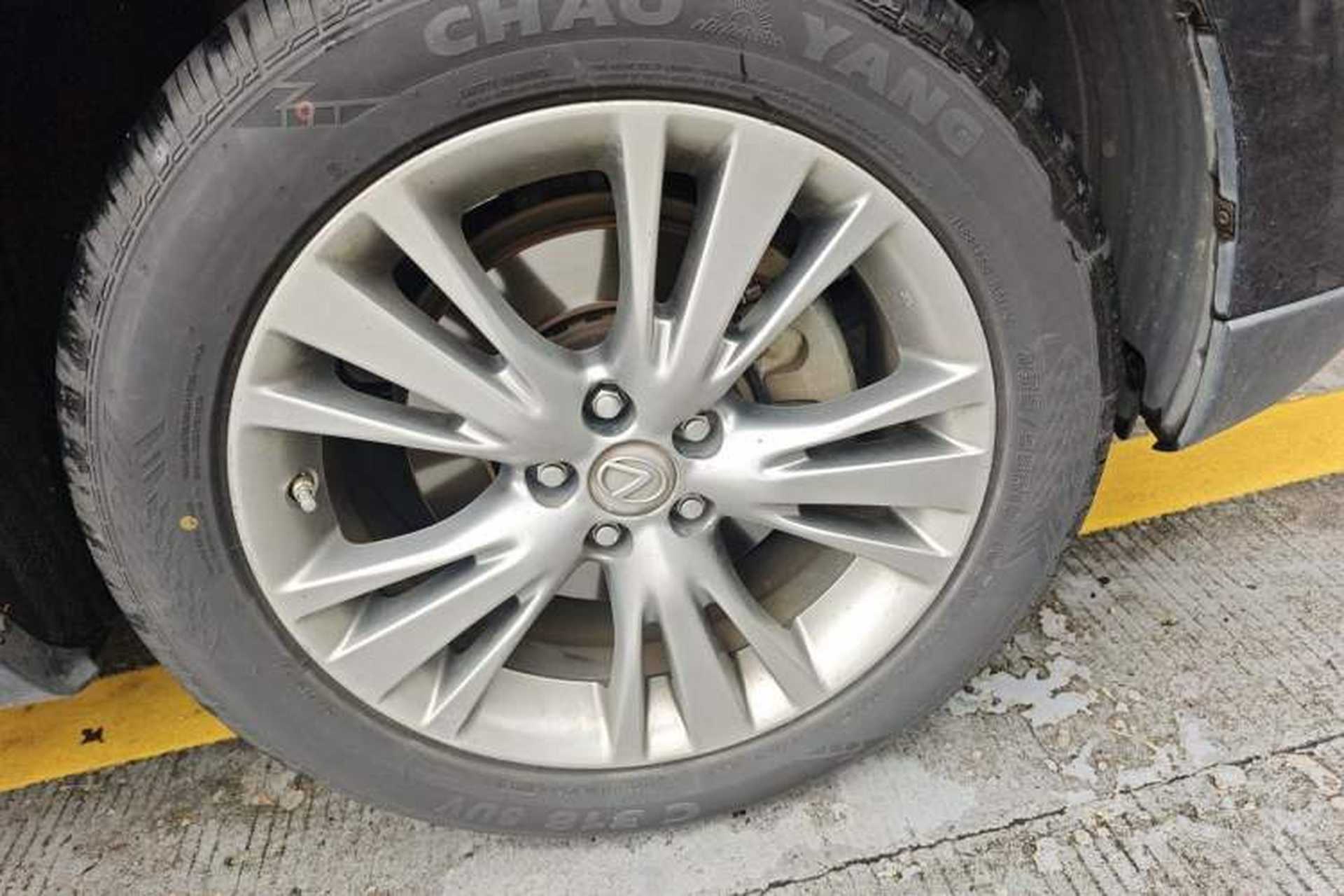 Used Lexus RX Classic 2009 450h Right Front Wheel Hub