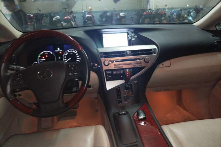 Used Lexus RX Classic 2009 450h Center Console