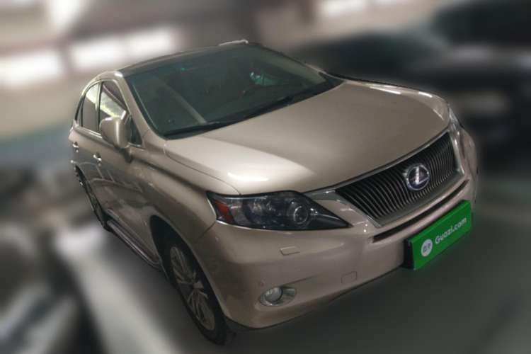 Used Lexus RX Classic 2009 450h Front Right 45 Deg