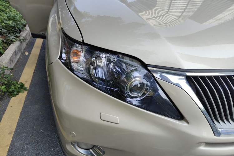 Used Lexus RX Classic 2009 450h Right Front Headlight