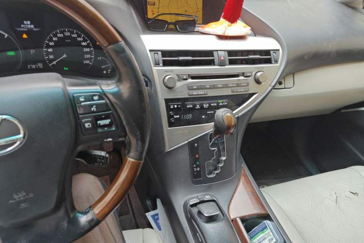 Used Lexus RX Classic 2009 450h Audio And AC Panel