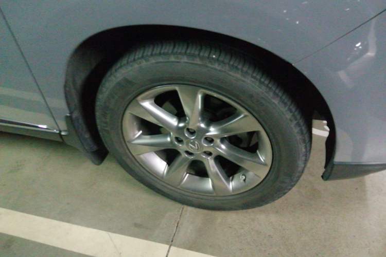 Used Lexus RX Classic 2009 350 Prestige Edition Right Front Wheel Hub