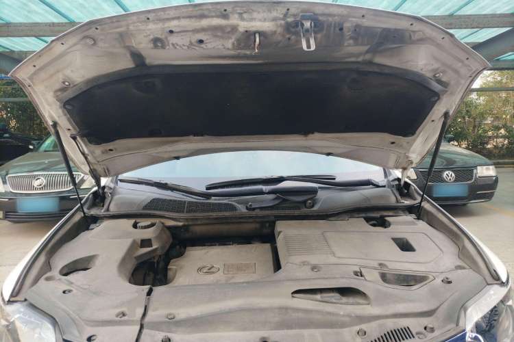 Used Lexus RX Classic 2009 450h Engine Bay