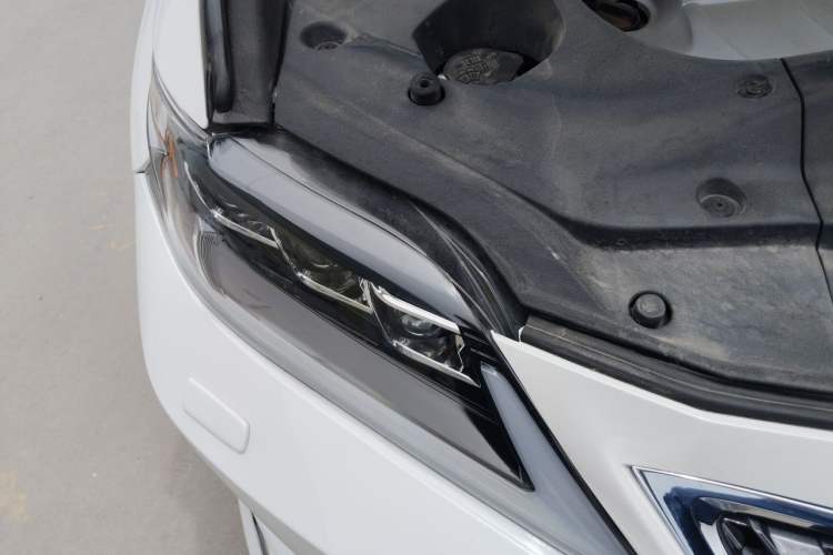 Used Lexus RX Classic 2009 350 Luxury Edition Right Front Headlight