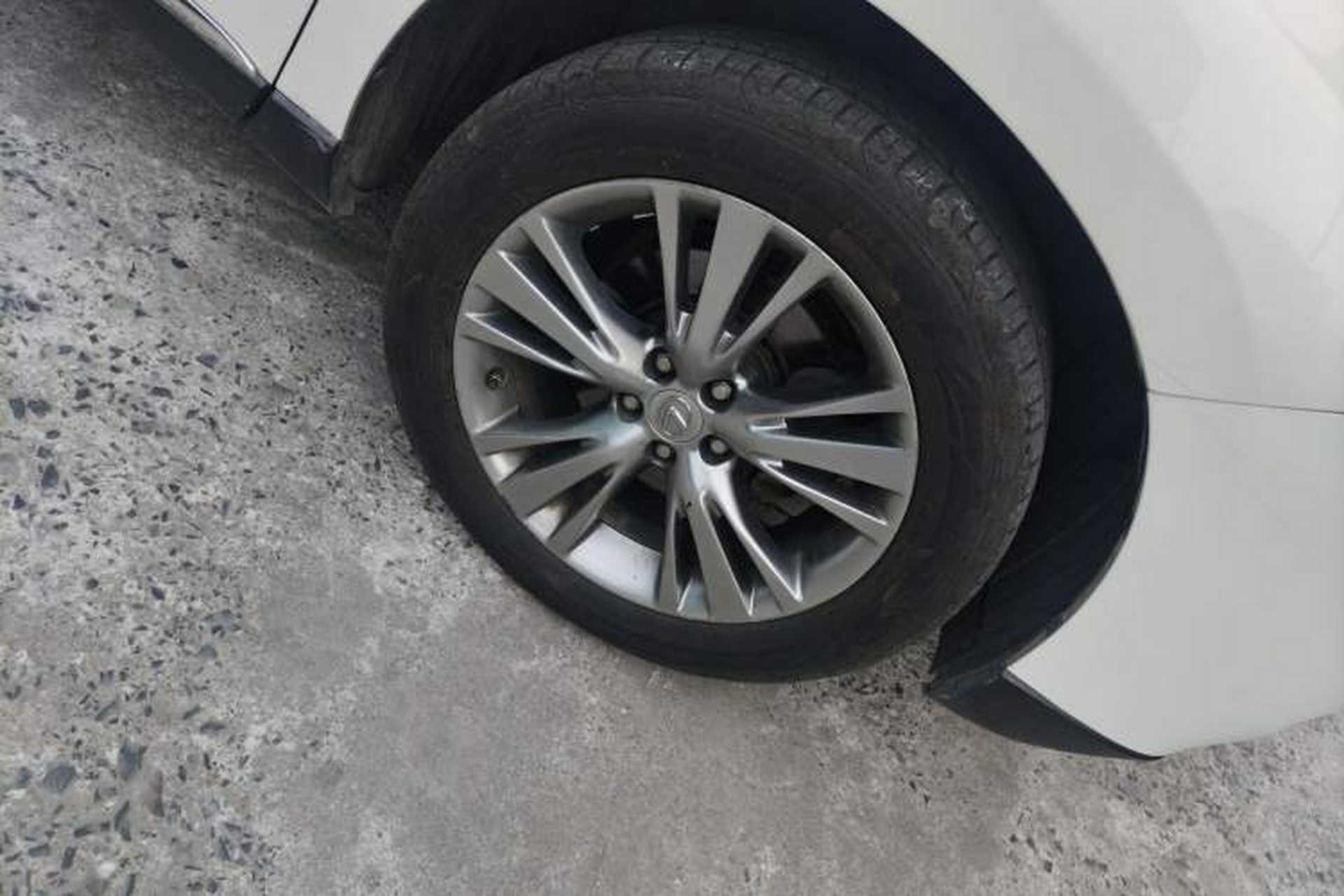 Used Lexus RX Classic 2009 450h Right Front Wheel Hub