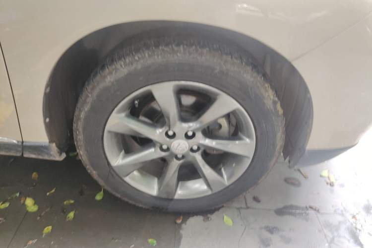 Used Lexus RX Classic 2009 350 Luxury Edition Right Front Wheel Hub