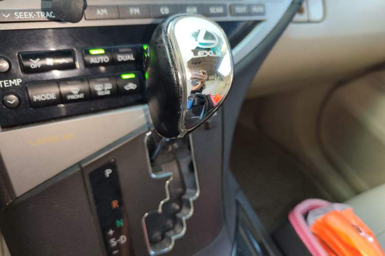 Used Lexus RX Classic 2010 350 Elegant Edition Gear Lever
