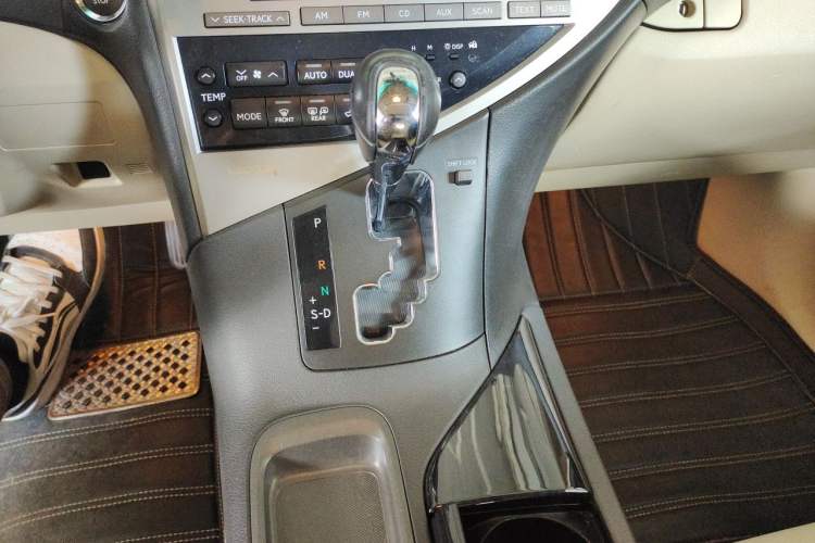Used Lexus RX Classic 2010 350 Elegant Edition Gear Lever