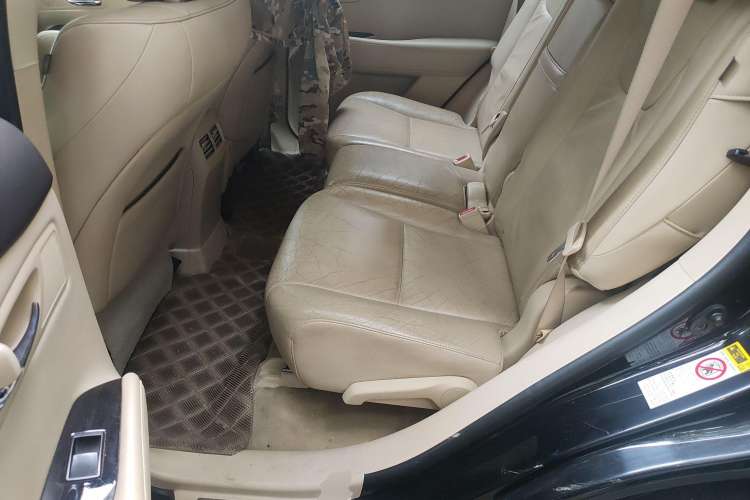 Used Lexus RX Classic 2010 350 Elegant Edition Interior 4