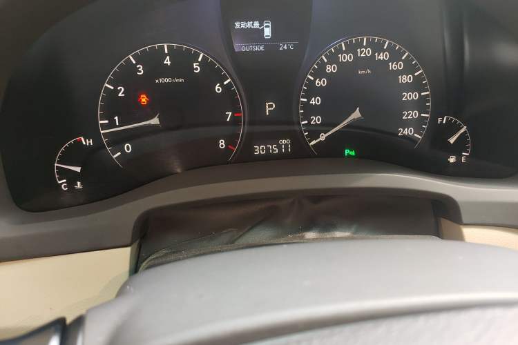 Used Lexus RX Classic 2010 350 Elegant Edition Odometer Close Up