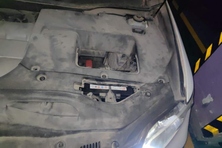 Used Lexus RX Classic 2010 350 Elegant Edition Engine Bay Left