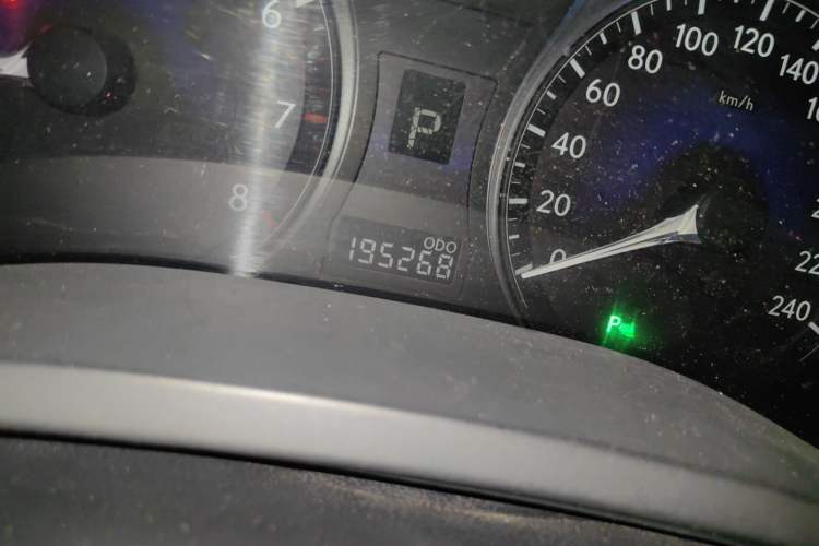 Used Lexus RX Classic 2010 350 Elegant Edition Odometer Close Up