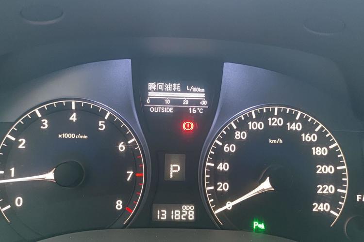 Used Lexus RX Classic 2010 350 Elegant Edition Odometer Close Up