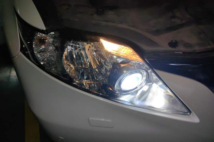 Used Lexus RX Classic 2010 350 Elegant Edition Right Front Headlight