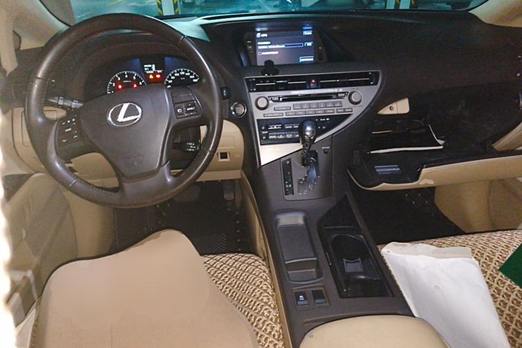 Used Lexus RX Classic 2011 270 Elite Edition Center Console