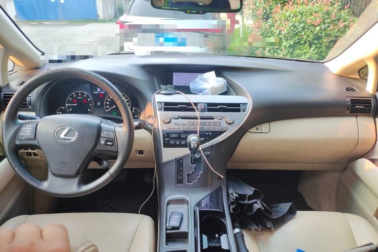 Used Lexus RX Classic 2011 270 Elegant Edition Center Console