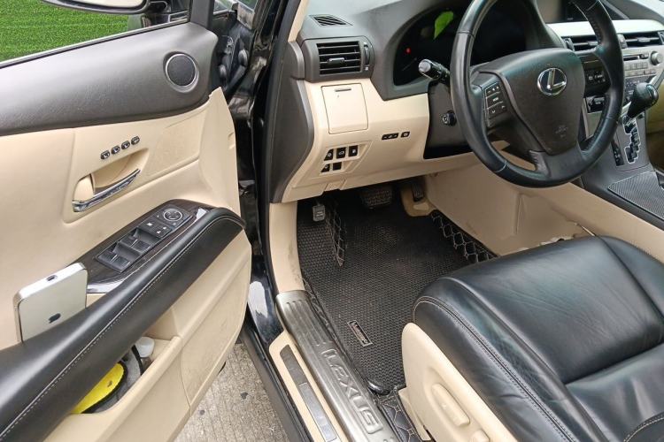 Used Lexus RX Classic 2011 270 Elegant Edition Driver Seat
