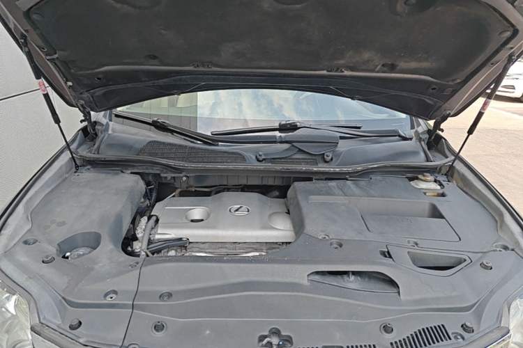 Used Lexus RX Classic 2011 270 Elegant Edition Engine Bay