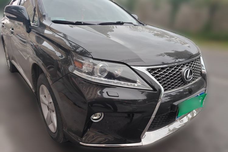 Used Lexus RX Classic 2011 270 Luxury Edition Front Right 45 Deg