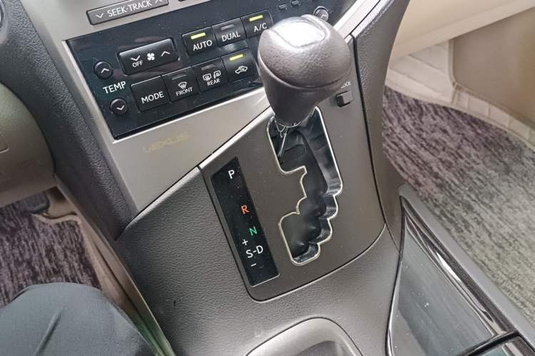 Used Lexus RX Classic 2011 270 Elegant Edition Gear Lever