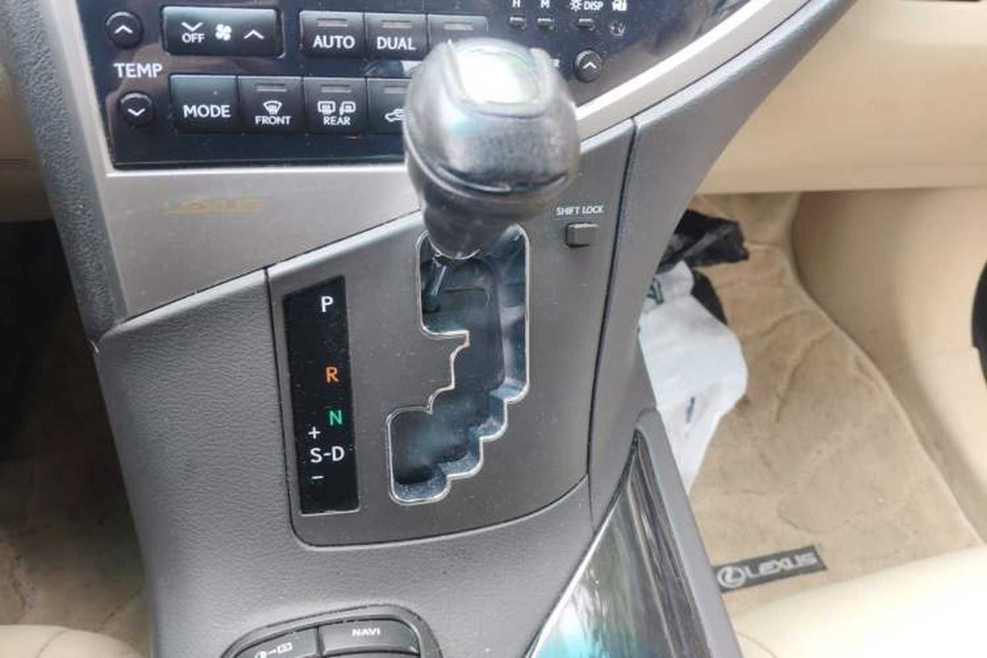 Used Lexus RX Classic 2011 270 Elegant Edition Gear Lever